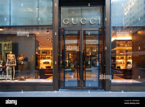 gucci store new york 5th avenue|gucci nyc phone number.